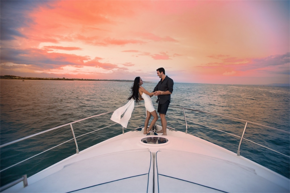 Wedding Proposal Cruise - Waves Vilamoura Luxury Cruise